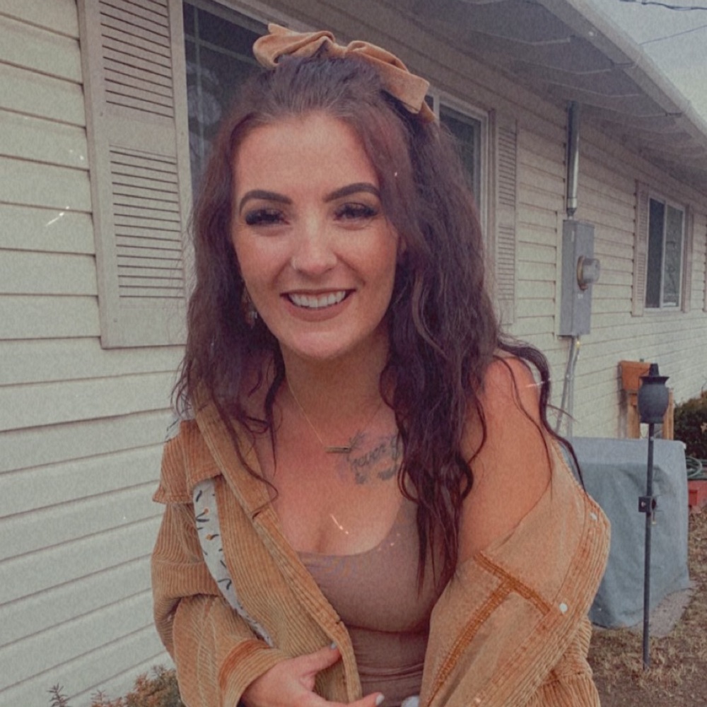 Meet your Posher, Ally